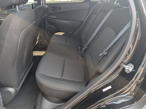 Used 2023 Hyundai Kona SEL FWD image 9