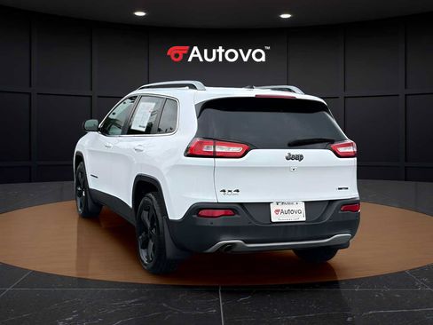 Used 2018 Jeep Cherokee Limited AWD/4WD image 3