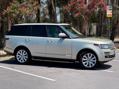 Used 2013 Land Rover Range Rover HSE AWD/4WD image 19