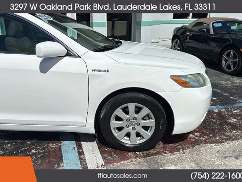 Used 2009 Toyota Camry Hybrid image 16