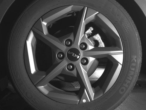 Used 2025 Kia K4 LXS FWD image 14