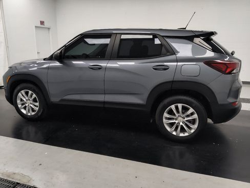 Used 2021 Chevrolet TrailBlazer LS FWD image 3