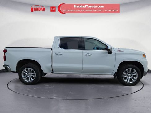 Used 2023 Chevrolet Silverado 1500 LTZ w/ Z71 Off-Road Package AWD/4WD image 7