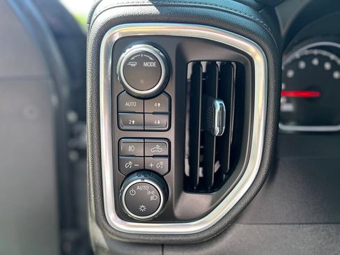 Used 2022 Chevrolet Silverado 1500 LT Trail Boss w/ Convenience Package II AWD/4WD image 20