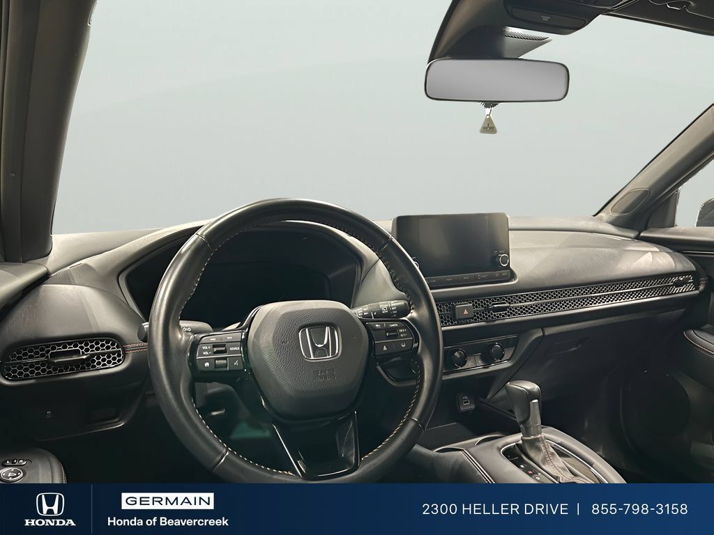 Used 2025 Honda HR-V Sport image 15