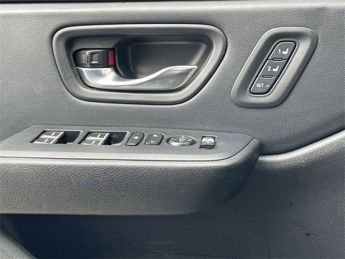 Certified 2024 Honda Pilot Touring image 22