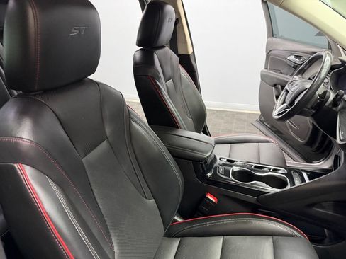 Used 2023 Buick Envision Essence w/ Sport Touring Package FWD image 51