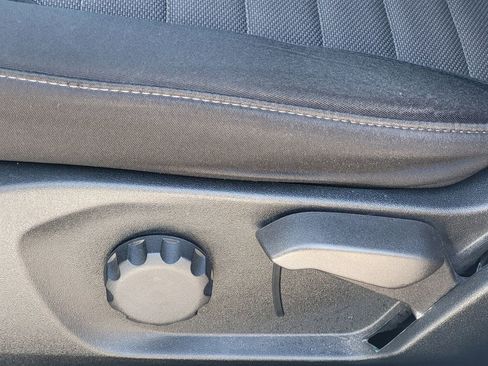 Used 2022 Ford Edge SE w/ Black Appearance Package AWD/4WD image 12