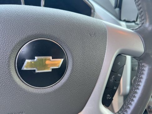 Used 2011 Chevrolet Traverse LT w/ Personal Connectivity Package image 20