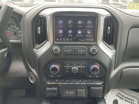 Used 2020 Chevrolet Silverado 1500 RST AWD/4WD image 21