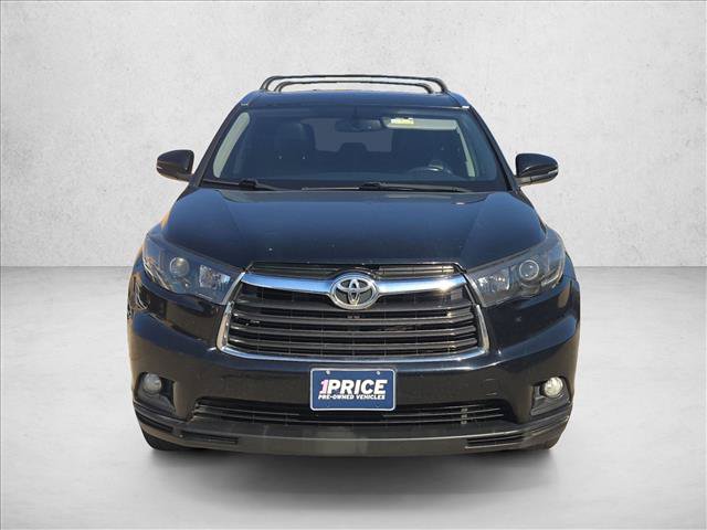 Used 2016 Toyota Highlander XLE FWD image 2