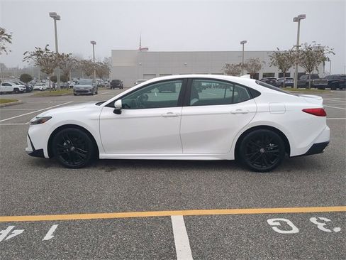 Certified 2025 Toyota Camry LE image 7