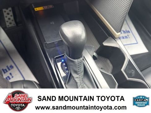 Used 2025 Toyota Camry SE image 20