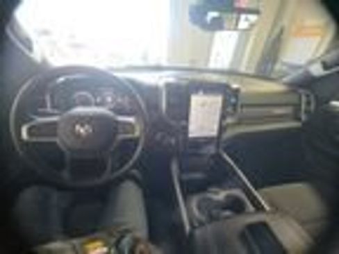 Used 2023 RAM 1500 Big Horn AWD/4WD image 3
