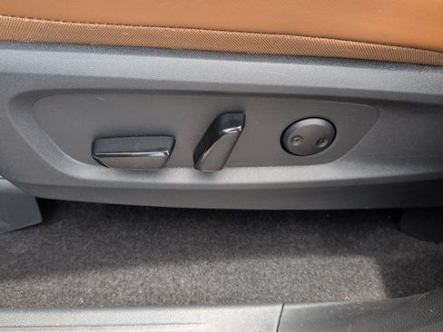 Certified 2025 Nissan Pathfinder Platinum FWD image 21