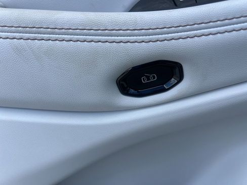 New 2026 Jeep Cherokee Limited image 35