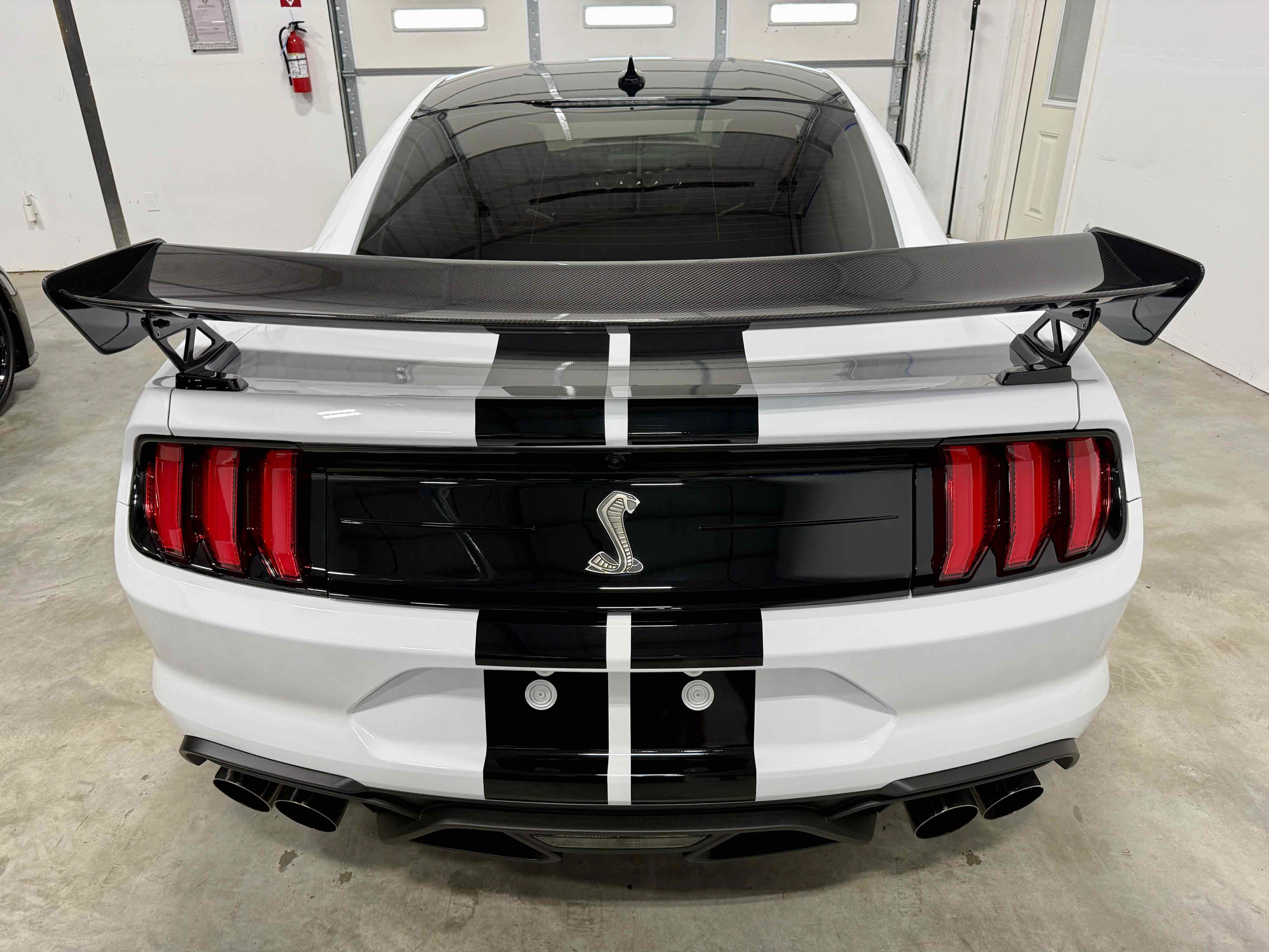 Used 2021 Ford Mustang Shelby GT500 w/ Carbon Fiber Track Pack RWD image 44