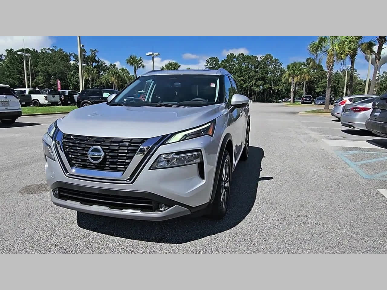 Used 2021 Nissan Rogue SL AWD/4WD image 23