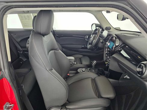 Used 2024 MINI Cooper SE image 10