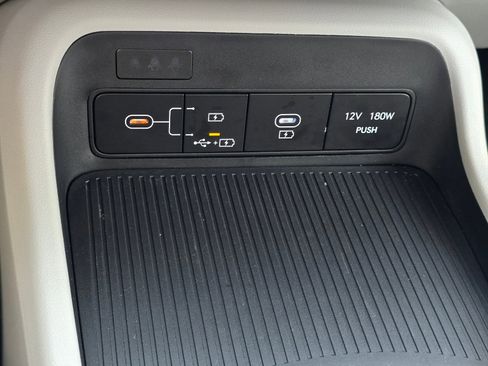 Certified 2025 Hyundai Kona SEL AWD/4WD image 20