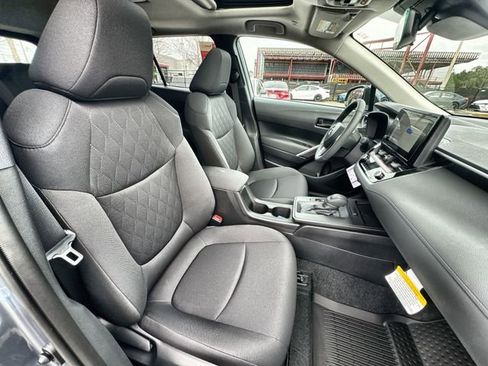 New 2026 Toyota Corolla Cross LE image 34