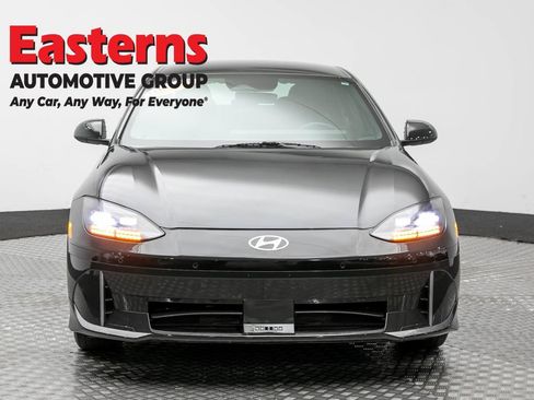 Used 2024 Hyundai Ioniq 6 SE RWD image 2