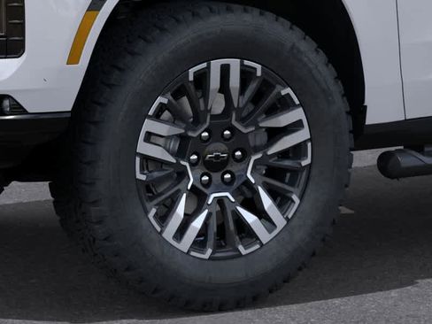 New 2026 Chevrolet Tahoe Z71 w/ Comfort Package AWD/4WD image 9
