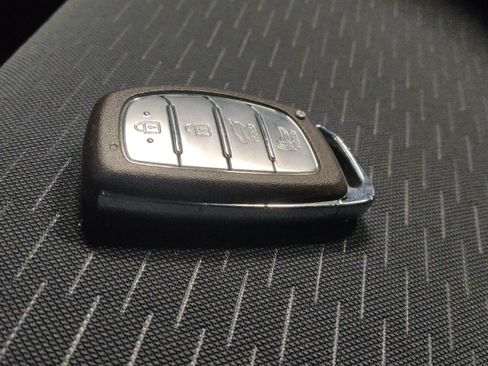 Used 2020 Hyundai Tucson Sport w/ Cargo Package FWD image 32