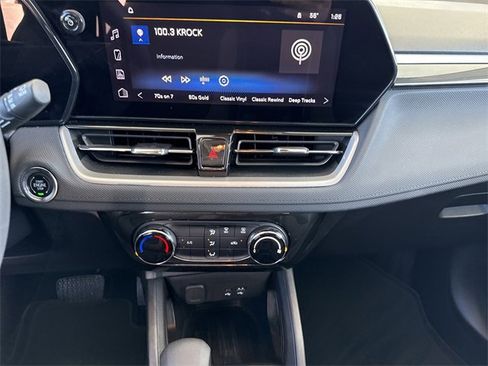 Used 2025 Chevrolet TrailBlazer LT image 15