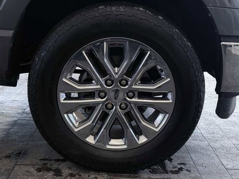 Used 2024 Ford F150 Lariat w/ FX4 Off-Road Package image 39