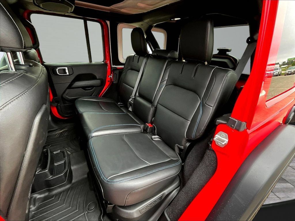 Used 2021 Jeep Wrangler Unlimited Rubicon 4xe w/ Cold Weather Group AWD/4WD image 24