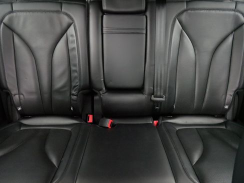 Used 2020 Lincoln Nautilus Reserve AWD/4WD image 13