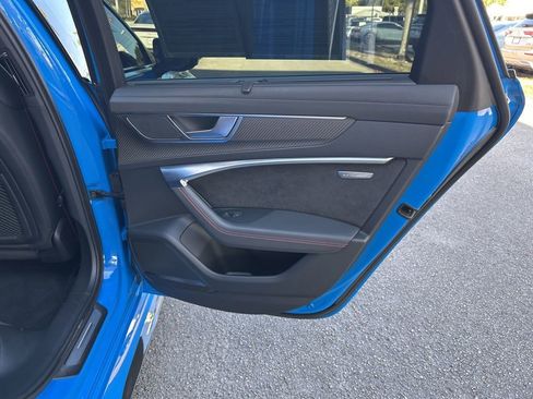 Used 2022 Audi RS 6 image 36