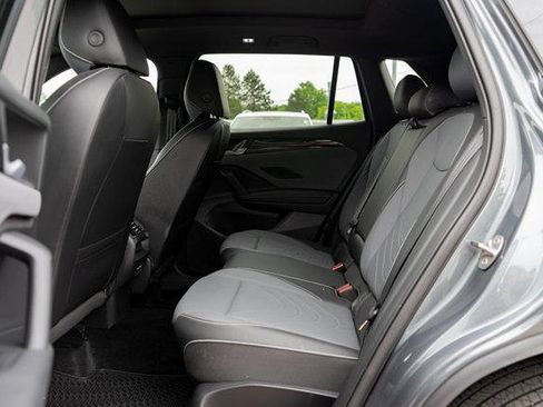 Used 2026 Volkswagen Tiguan SE R-Line AWD/4WD image 22