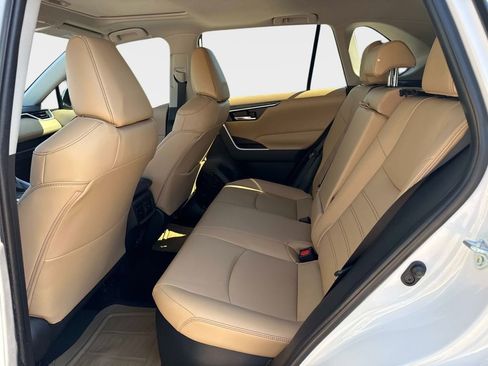 Used 2025 Toyota RAV4 XLE Premium image 14