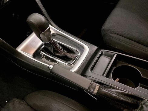 Used 2015 Subaru WRX Premium image 17