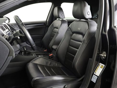 Used 2018 Volkswagen Golf R 4-Door image 30