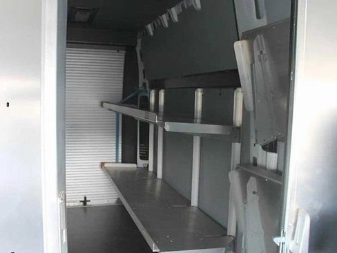 New 2024 RAM ProMaster 3500 w/ Delivery Van Package image 31