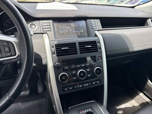 Used 2019 Land Rover Discovery Sport HSE AWD/4WD image 26