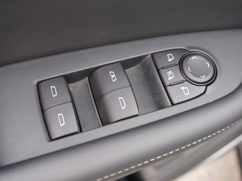 Certified 2025 Buick Enclave Preferred AWD/4WD image 23