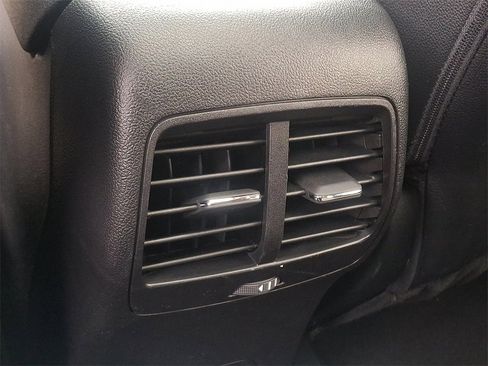 Certified 2022 Ford Escape Titanium w/ Titanium Elite Package image 11