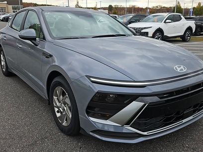 New 2025 Hyundai Sonata SE
