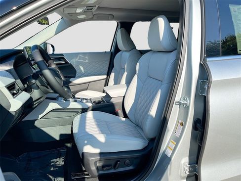 New 2025 Mitsubishi Outlander SEL image 22