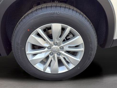 New 2026 Mitsubishi Outlander ES image 32