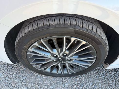 Used 2023 Kia Forte GT-Line w/ GT-Line Premium Package image 34