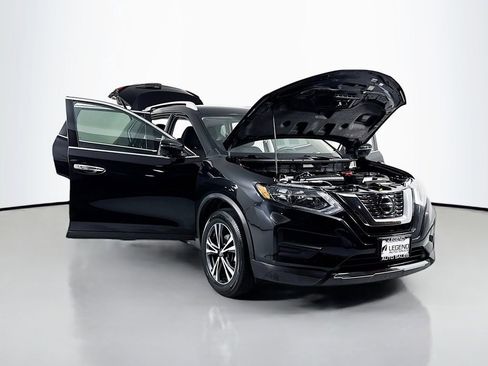 Used 2020 Nissan Rogue SV w/ Premium Package image 24