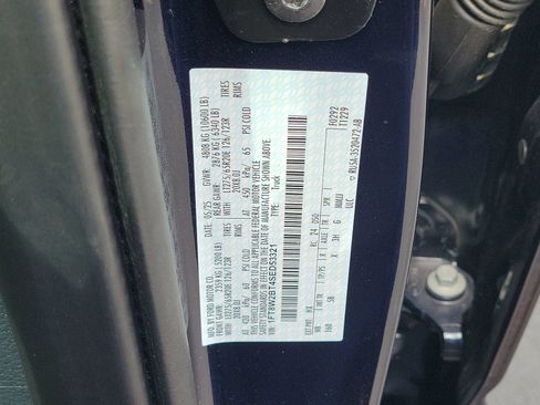 Certified 2025 Ford F250 Lariat w/ Lariat Ultimate Package AWD/4WD image 32