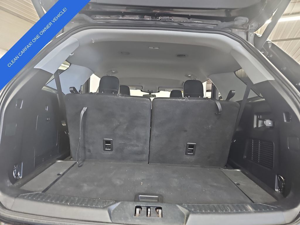 Used 2020 Ford Explorer XLT w/ Equipment Group 202A AWD/4WD image 13