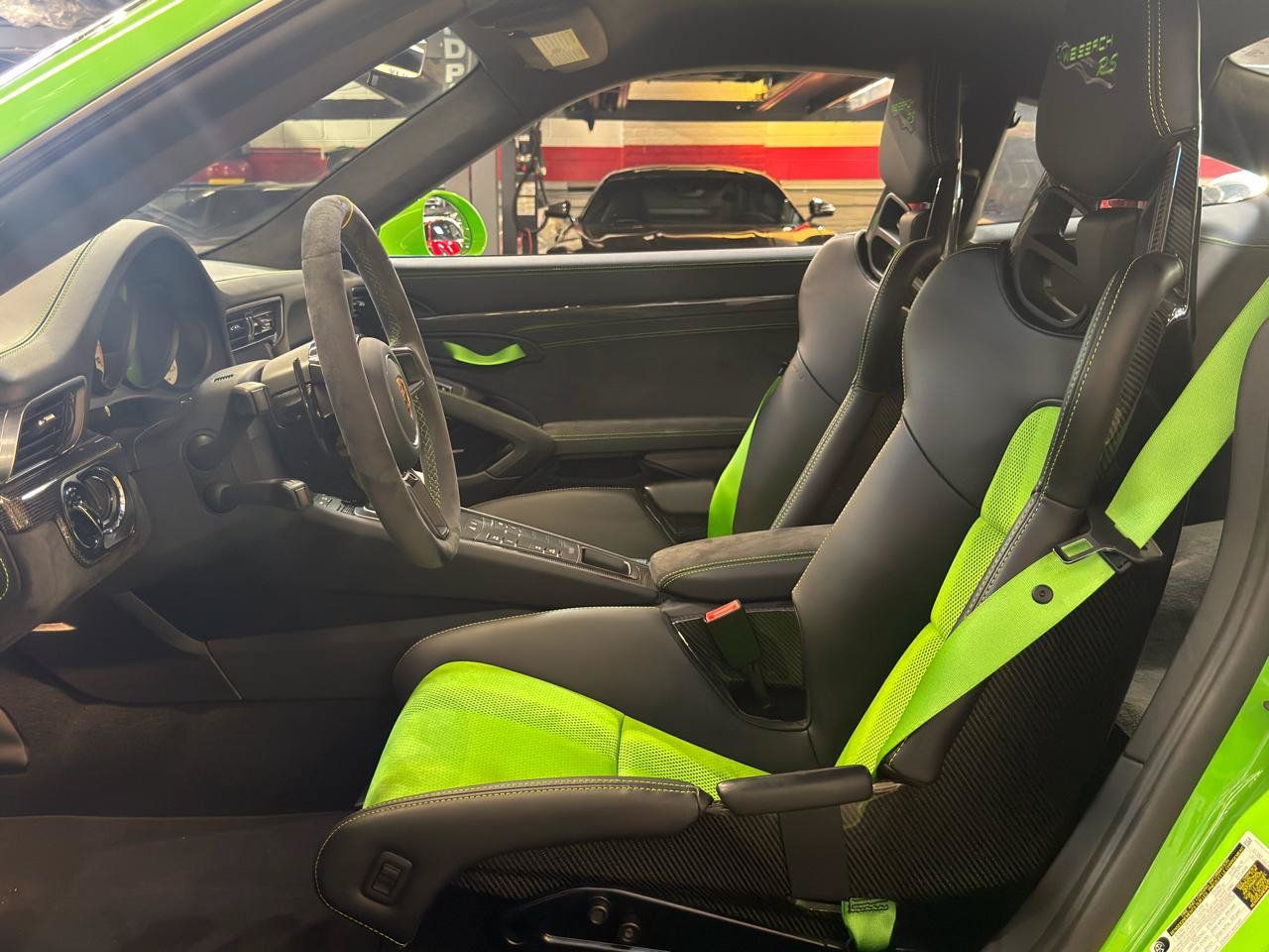 Used 2019 Porsche 911 GT3 RS RWD image 13