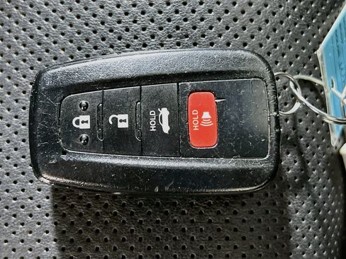 Used 2020 Toyota Avalon XSE w/ All Weather Liner Package FWD image 36